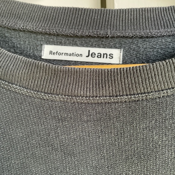 Reformation Rio Classic Sweatshirt - Picture 3 of 4